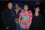 Jackie Shroff, Mohit Suri, Pooja Bhatt at the Success party of Raaz - The Mystery Continues on 6th Feb 2009 (2).JPG