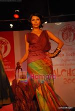 Candice Pinto at show by Achala Sachdev for LS Raheja college in Bandra on 12th Feb 2009 (29).JPG