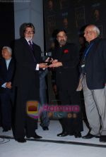Amitabh Bachchan, Yash Chopra at the FICCI Frames 2009 on 17th Feb 2009  (7).JPG