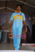 Venkatesh Prasad at the unveiling of Team India_s new jersey by Nike in Taj Lands End, Bandra on 18th Feb 2009 (4).JPG