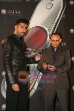 Abhishek Bachchan unveils Motorola Aura range in Vie Lounge, Juhu, Mumbai on 26th Feb 2009 (24).JPG