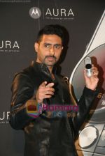 Abhishek Bachchan unveils Motorola Aura range in Vie Lounge, Juhu, Mumbai on 26th Feb 2009 (2).JPG