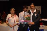 Dolly Thakore, Dharaj Pillay, Jackie Shroff at Alert India Awards in Birla Matushree on 28th Feb 2009 (2).JPG