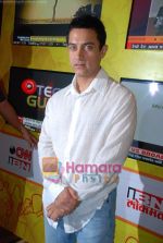 Aamir Khan at CNN IBN Heroes in Trident on 5th March 2009 (2).JPG