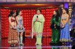 Sanobar Kabir, Helen, Shamayal and Sambhavna at the Dancing Queen grand finale on Colors on 7th March 2009 (54).JPG