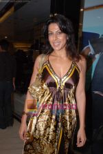Pooja Bedi at the launch of L_Officiel Magazine in Trident on 17th March 2009 (51).JPG