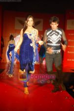 Neetu Chandra at Fosters Archana Kocchar fashion show on 18th March 2009 (4).JPG