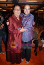 Jagjit Singh, Suresh Wadkar at Ravi Tripathi_s album launch on 24th March 2009 (26).JPG