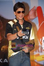 Shahrukh Khan at Nokia_s tie up with Kolkata Knight Riders in Taj Land_s End on 5th April 2009 (40).JPG