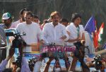 Salman Khan campaigns for Priya Dutt in Bandra Talao on 15th April 2009 (6).jpg
