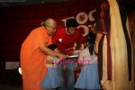 Farhan Akhtar launches Spj Sadhana School Brick by Brick campaign  in Taj Lands ENd, Bandra, Mumbai on 18th April 2009 (7).JPG