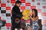 Deepika Padukone unveils Filmfare cover in Vie lounge, Mumbai on 19th April 2009 (10).JPG