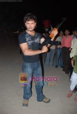 Kasab on location of film Total Ten in Chowpatty on 22nd April 2009 (7).JPG
