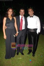 Ronit Roy with wife and Anuj Saxena at Beyu cosmetics launch in Sahara Star on 24th April 2009 (4).JPG