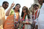 Mahima Chaudhry campaigns for NCP leader Sanjay Patil in Bhandup on 28th April 2009 (15).JPG