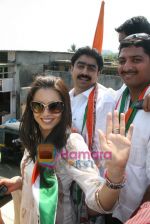 Mahima Chaudhry campaigns for NCP leader Sanjay Patil in Bhandup on 28th April 2009 (5).JPG