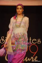 at BD Somani fashion show in Shanmukhanand Hall on 3rd May 2009 (5).JPG