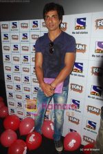 Sonu Sood at special childrens screening for Thalasemia cause in Fun on 3rd May 2009 (3).JPG