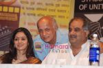 Sridevi, Mahesh Bhatt, Boney Kapoor at Dadasaheb Phalke Award in Bhaidas Hall on 4th May 2009 (4).JPG