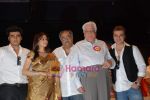 Sridevi, Boney Kapoor, Sanjay Kapoor at Dadasaheb Phalke Award in Bhaidas Hall on 4th May 2009 (6).JPG