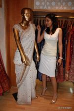 Pooja Chopra at Ritu Kumar store, Lower Parel on 8th May 2009 (29).JPG