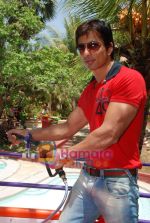 Sonu Sood launches new ride at Water Kingdom on 12th May 2009 (4).JPG