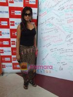 Neetu Chandra at Big Fm promotional sign up campaign in Atria Mall on 21st May 2009 (29).JPG