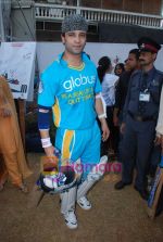 Aamir Ali at the cricket match for CPAA and Percept celebrate World No Tobacco Day in Mumbai Police Gymkhana, Mumbai on Monday, 25 May 2009 (4).JPG