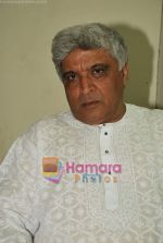 Javed Akhtar at the launch of Jaswinder Singh_s album Ishq Nahin Asaan in Bhavans on 27th May 2009 (3).JPG