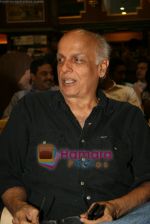 Mahesh Bhatt at Tic Toc book launch in Landmark, Mumbai on 28th May 2009 (19).JPG