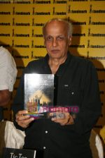 Mahesh Bhatt at Tic Toc book launch in Landmark, Mumbai on 28th May 2009 (12).JPG