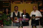 Mahesh Bhatt at Tic Toc book launch in Landmark, Mumbai on 28th May 2009 (15).JPG