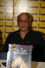 Mahesh Bhatt at Tic Toc book launch in Landmark, Mumbai on 28th May 2009 (8).JPG