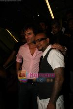 Saif Ali Khan at Aalim Hakim salon launch at True Fitness on 29th May 2009  (3).JPG