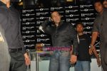 Salman Khan at Aalim Hakim salon launch at True Fitness on 29th May 2009 (9).JPG