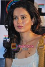 Kangana Ranaut at the Launch of Fashion movie on mobile in UTVPlay.com at Fame on 3rd June 2009 (13).JPG