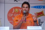 Sachin Tendulkar at Giveindia media meet in MIG club, Bandra, Mumbai on 3rd June 2009 (8).JPG