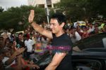 Aamir Khan shoots for Monaco chips Ad in Churchgate, Mumbai on 7th June 2009 (21).JPG