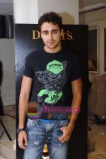 Imran Khan at Comedy Store tour on 7th June 2009.jpg