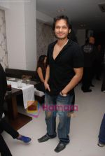 Akshay Kapoor at the Launch of PURO Bar & Kitchen in Hill Roas, Bandra, Mumbai on 2nd July 2009.jpg