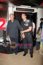 Dara Singh with his son at Kambakkht Ishq special screening in PVR on 1st July 2009 (103).JPG