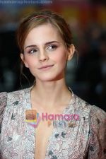 Emma Watson at the UK Premiere of movie HARRY POTTER AND THE HALF BLOOD PRINCE on 7th JUly 2009 in Odeon Leicester Square (3).jpg