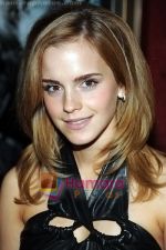 Emma Watson at the premiere of film HARRY POTTER AND THE HALF BLOOD PRINCE on 9th July 2009 in NY Emma Watson at the premiere of film HARRY POTTER AND THE HALF BLOOD PRINCE on 9th July 2009 in NY (24).jpg