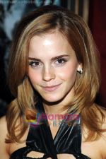 Emma Watson at the premiere of film HARRY POTTER AND THE HALF BLOOD PRINCE on 9th July 2009 in NY (9).jpg