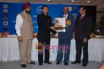 Tanay  Chheda awarded Pride of India Awards by former Deputy PM of Thailand in Taj Land_s End on 20th July 2009 (10).JPG