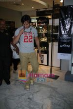 Saif Ali Khan promoted the Love Aaj Kal Apparel Line at Shoppers Stop on 23rd July 2009 (45).JPG