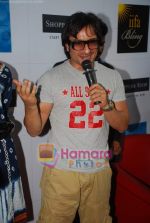 Saif Ali Khan promoted the Love Aaj Kal Apparel Line at Shoppers Stop on 23rd July 2009.JPG