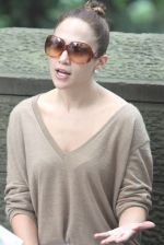 Jennifer Lopez at the Location For THE BACK-UP PLAN ON July 22, 2009 on the Streets of Manhattan, NY (42).jpg