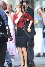 Rachel McAdams on the sets of Morning Glory (13).jpg