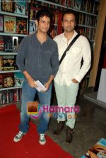 Sharman Joshi, Rohit Roy at the premiere of UTV World Movies - Waltzing with Bashir in PVR, Lower Parel on 29th July 2009  (12).JPG